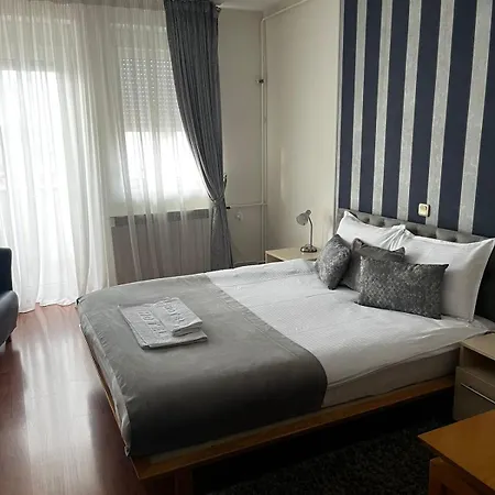 Garni Hotel Belvedere Lux Kraljevo Exterior photo
